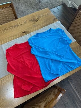 Amazon Women’s Long-Sleeve Swim long sleeve in Red & Blue rash guard